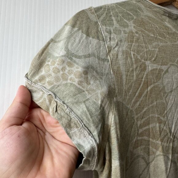 Anthropologie Pilcro Spliced Neck Tee T-Shirt Size S Camo Green Floral Boho - Picture 10 of 14